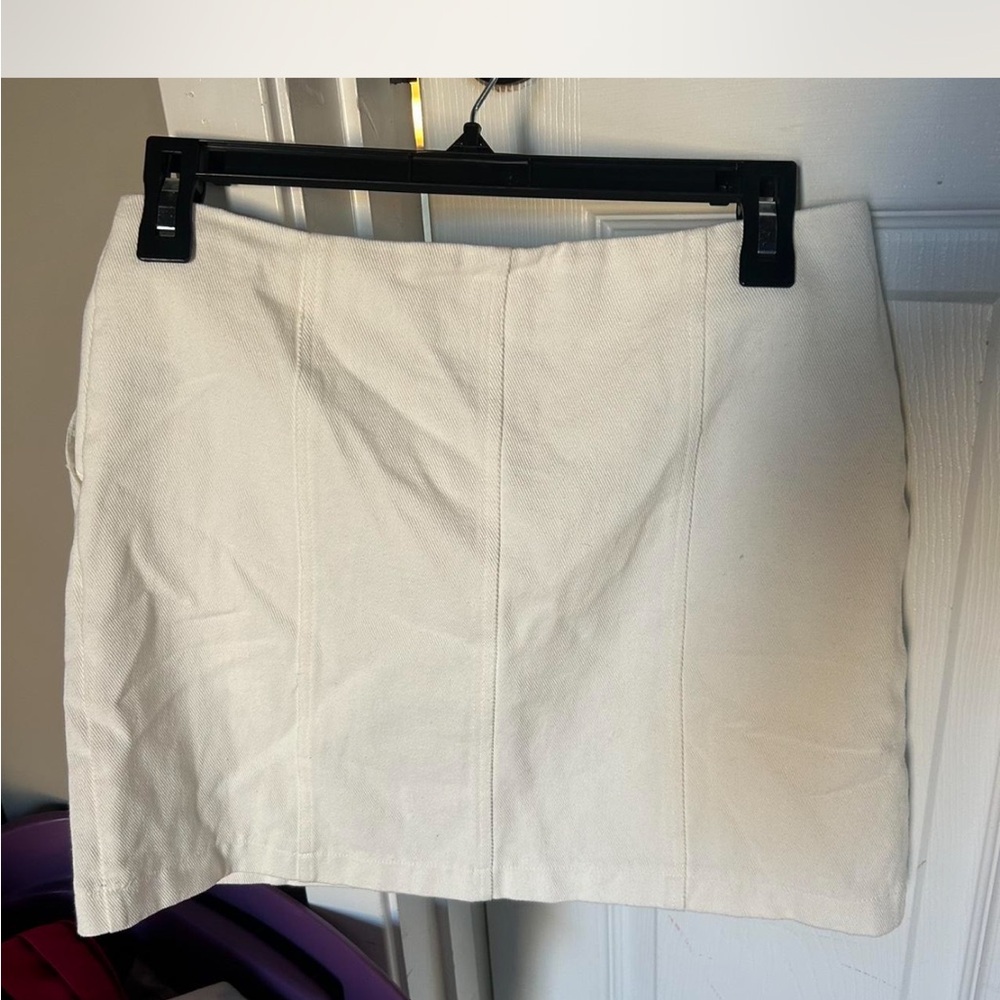 Elegant White Skirt